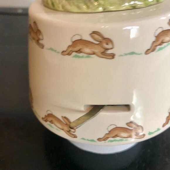 ROYAL DOULTON Bone China England BUNNYKINS AT The EASTER PARADE Music Box Works - Picture 4 of 9